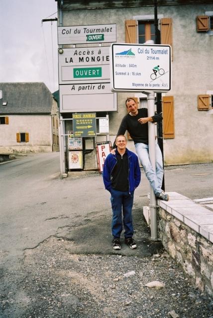 Martin und Torsten am Hinweisschild zum Tourmalet