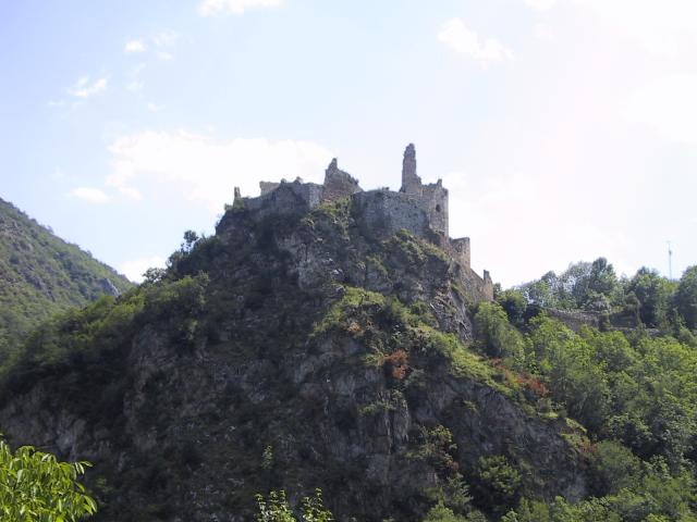  Burg bei Usson.Tag 1 Sommertour Pyren&auml;en 2002