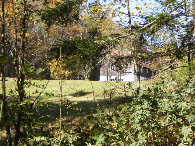 Das Forsthaus am Ende des Steilstücks.