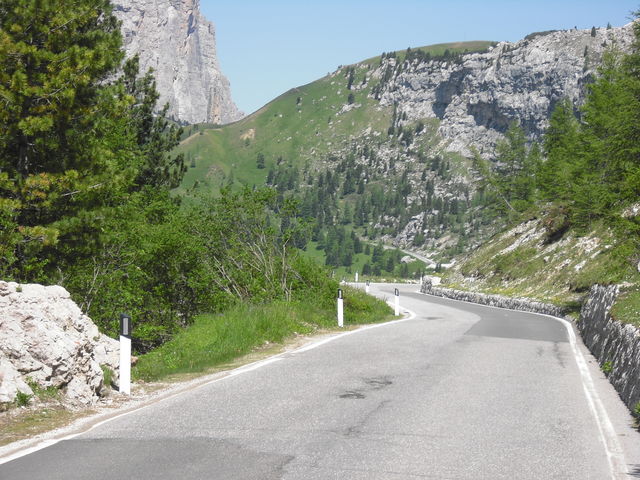 Abfahrt vom Passo Sella, Flachpassage Richtung Grödnerjoch