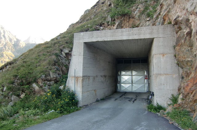 am Tunnel