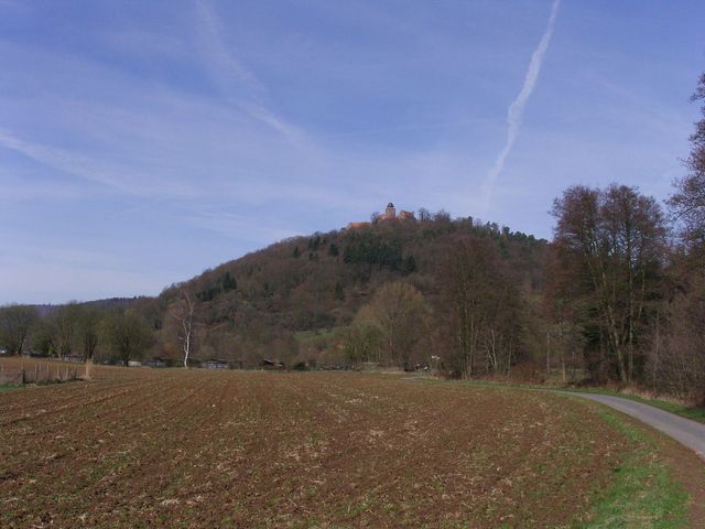 Burg Breuberg von Rai-Breitenbach aus.