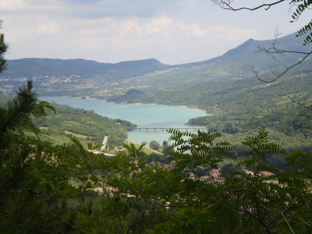 Südanfahrt: Blick auf den Lago di Barrea.