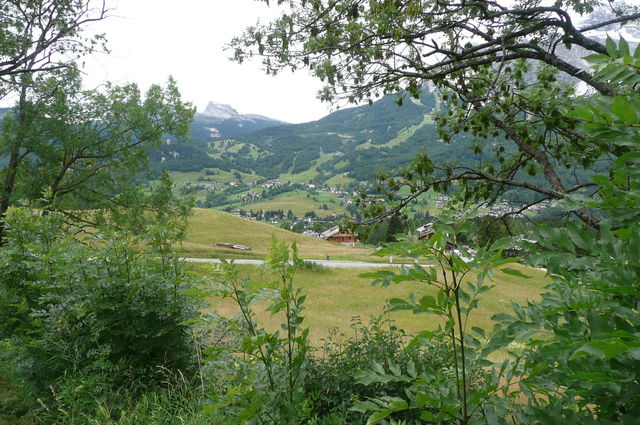 Cortina-Tre Croci: Blick zurück Richtung Falzarego, Monte Averau