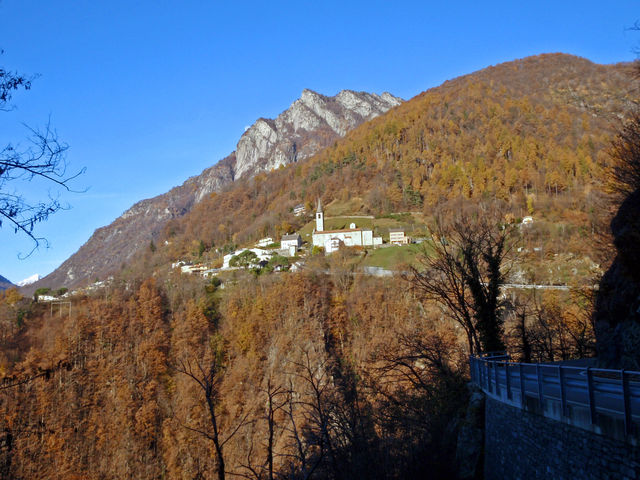Valle Onsernone, Auressio.