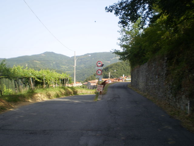 Südanfahrt: In Pognana rechts.