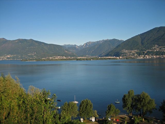 15 blauer Lago Maggiore.