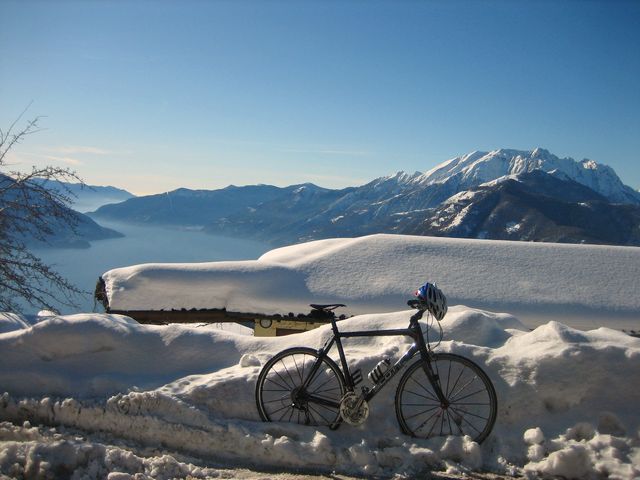01 üppiger Schnee oberhalb von Monte Bre, 11.01.2009