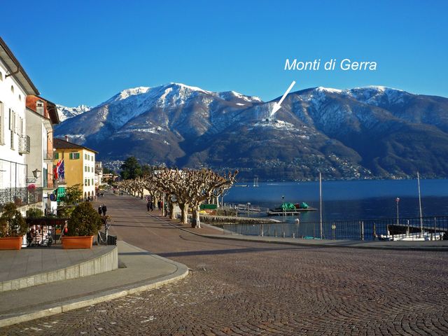 03 Monti di Gerra zwischen M.Gamborogno(1734m) und M.Paglione(1554m) vom Lungolago in Ascona, Februar 2009