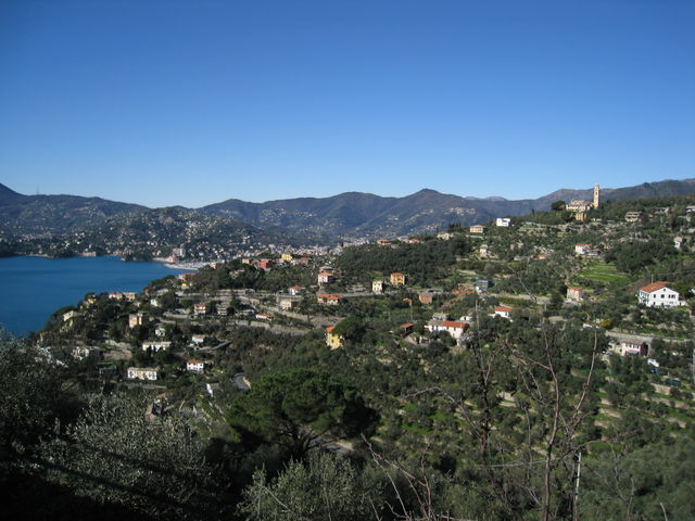 Küstenabschnitt bei Rapallo.
(Februar 2009)