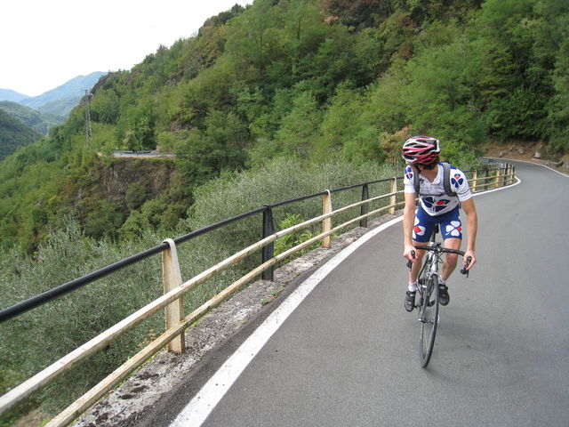 Einstieg in den [[Passo del Ghiffi |paesse|passo-del-ghiffi]].
(September 2008)