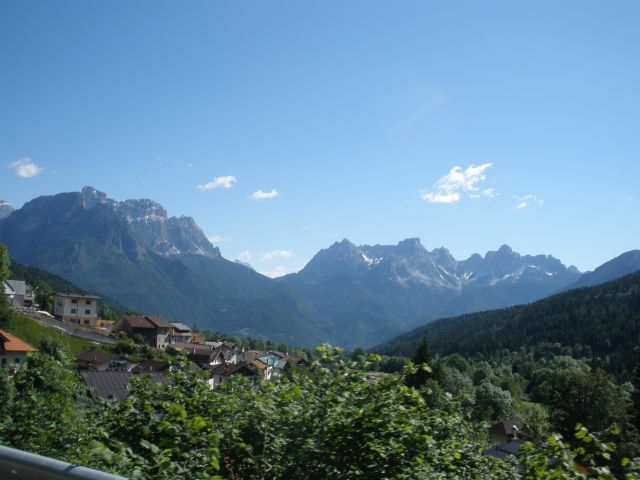 Monte Pelmo (links), Passo Duran und Monte Tamer, Monte Castello.