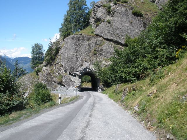 Kurzer Tunnel in der zweiten Variante.