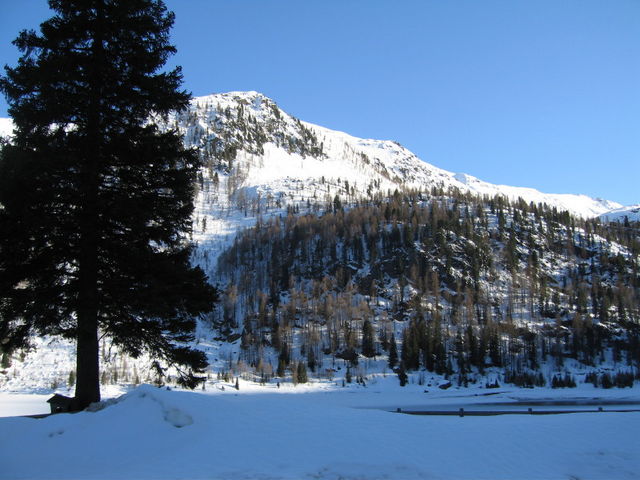 Winterstimmung am Weissbrunnsee.