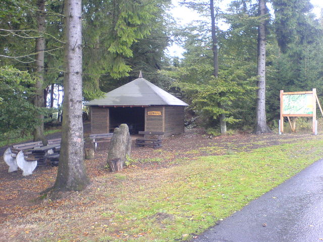 Schutzhütte auf der Markshöhe.