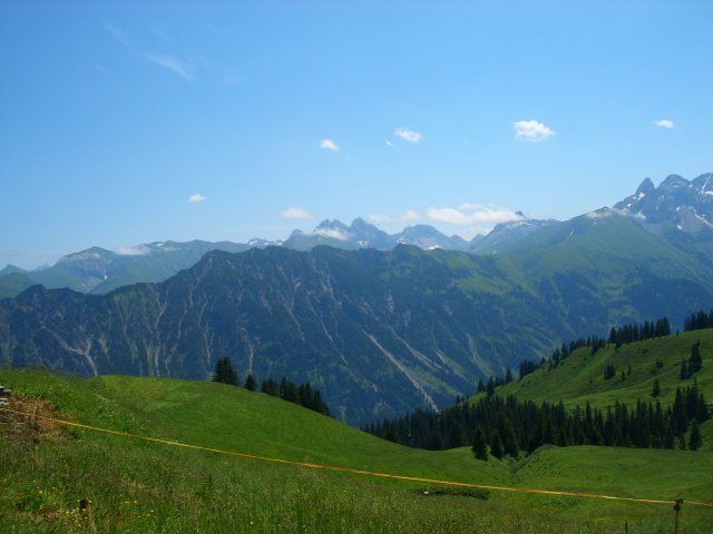 Schlappold-Alpe Allgäuer Panorama.
__m[stb72|2140] 