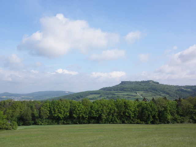 Blick zum Staffelberg mit Kloster Banz im Hintergrund (Foto von Velocipedicus)