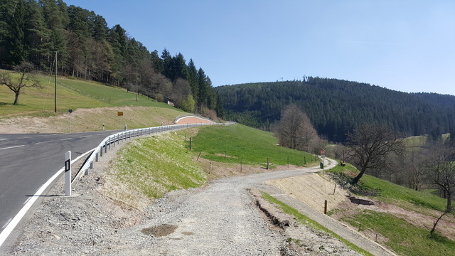 Auffahrt von Klosterreichenbach - Ortsausgang