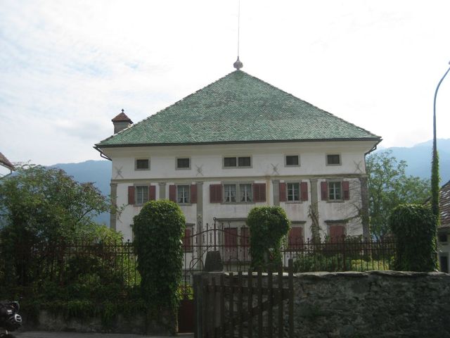 Das von Ovaro aus sichtbare Villa von Mione