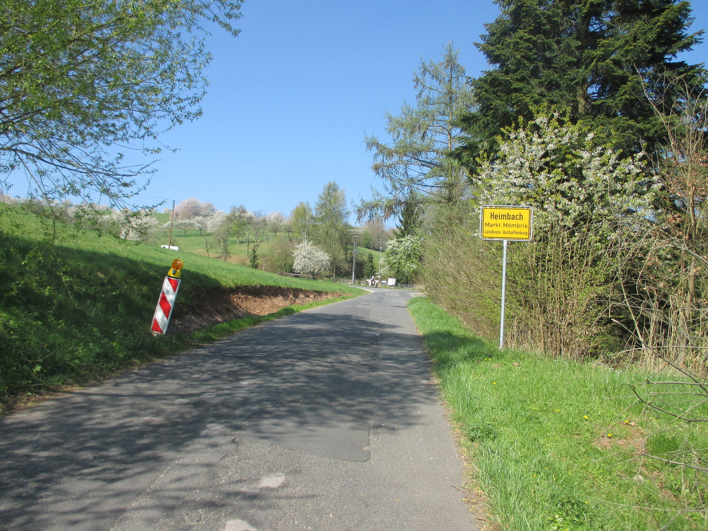 Einfahrt in Heimbach