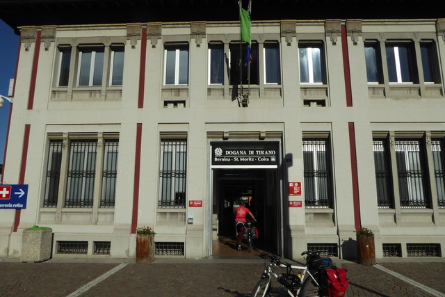 Schweizer Bahnhof im italienischen Tirano