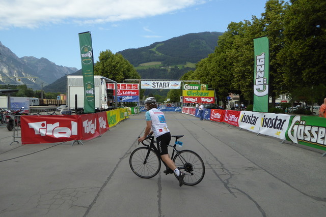 Startplatz von Dolomitenradrundfahrt und Super Giro Dolomiti
