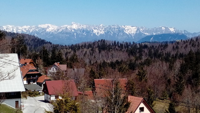.Jülische Alpen von Vojsko aus. Der höchste Gipfel ist der des Triglavs.