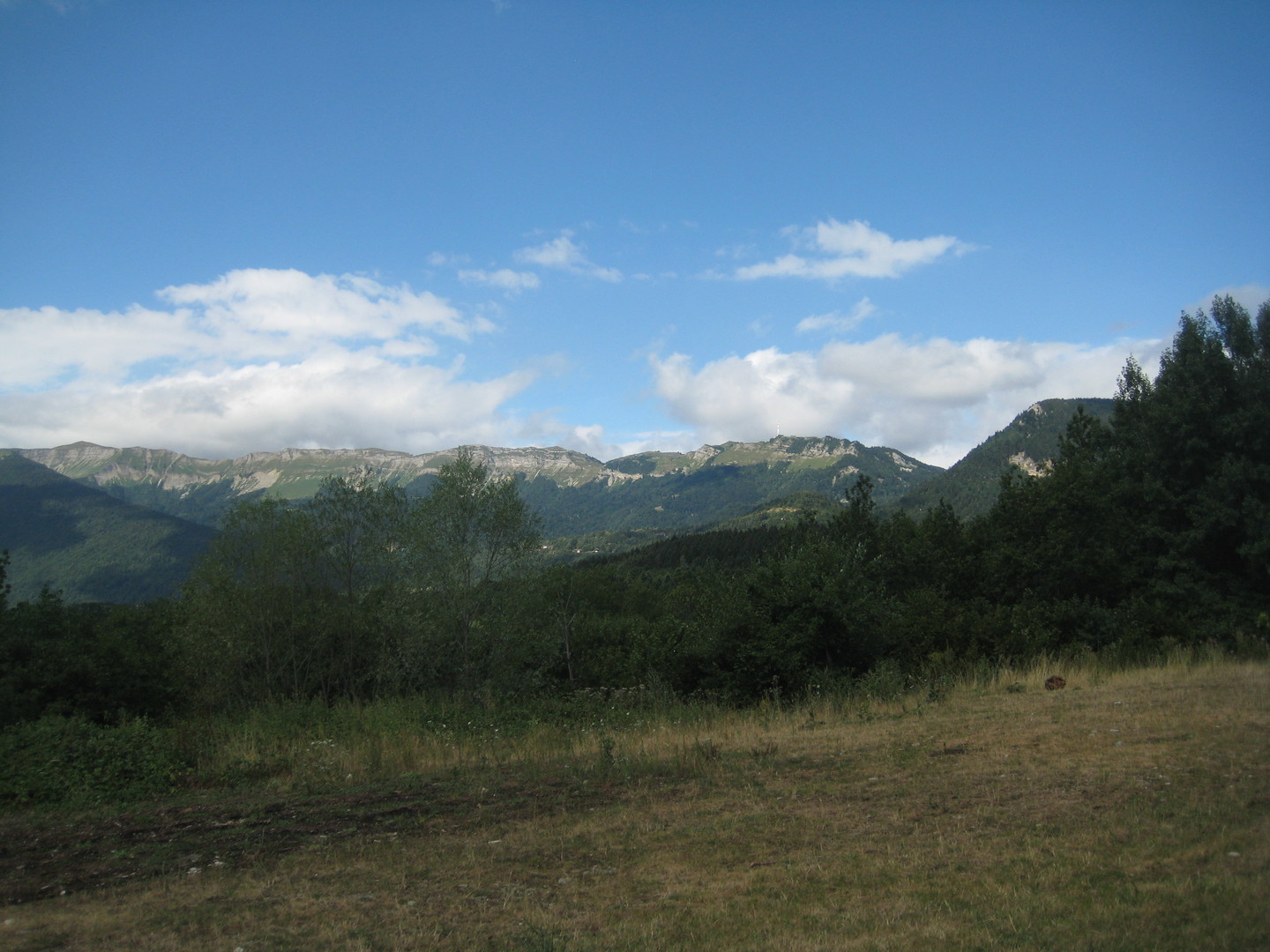 Blick zum Montrond-Massiv.
