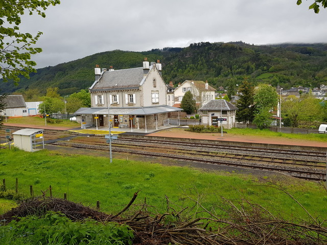 Bahnhof Vic-sur-Cere.