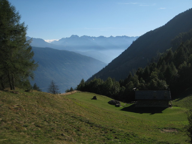 Bergamasker Alpen und Tiefblick ins Valtellina