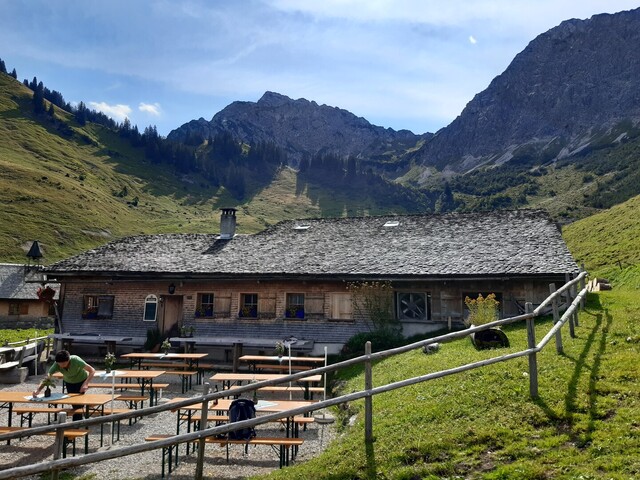 .Jausenstation an der Steris-Alpe