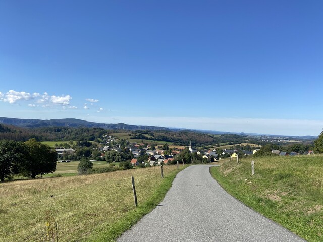 Auffahrt Wachberg - Blick zurück nach Saupsdorf