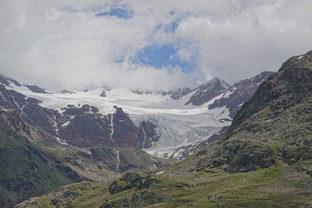 Der Dosegù-Gletscher kurz vor der Passhöhe.