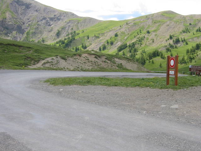 Die Nordseite der Passhöhe