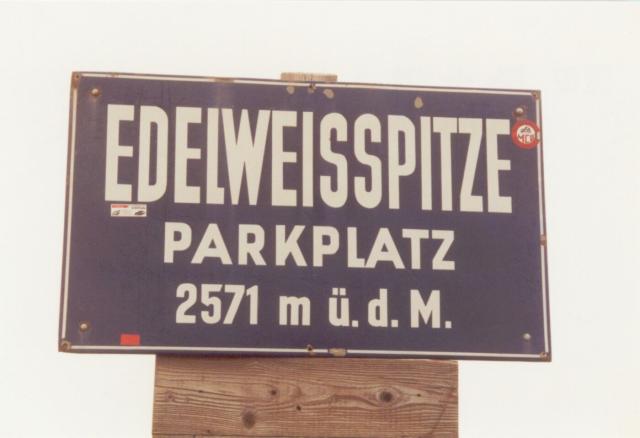 Das Schild auf der Edelweißspitze (2571 m).Gunnar Albrecht