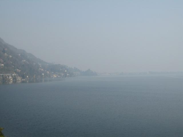 Der Lago Maggiore bei Brissago.