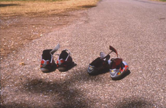 Unsere Schuhe m&uuml;ssen nach dem ersten Regen trocknen.Diagonal durch Frankrech 2003Für die Beschreibung danken wir Jean-Christophe Hannig