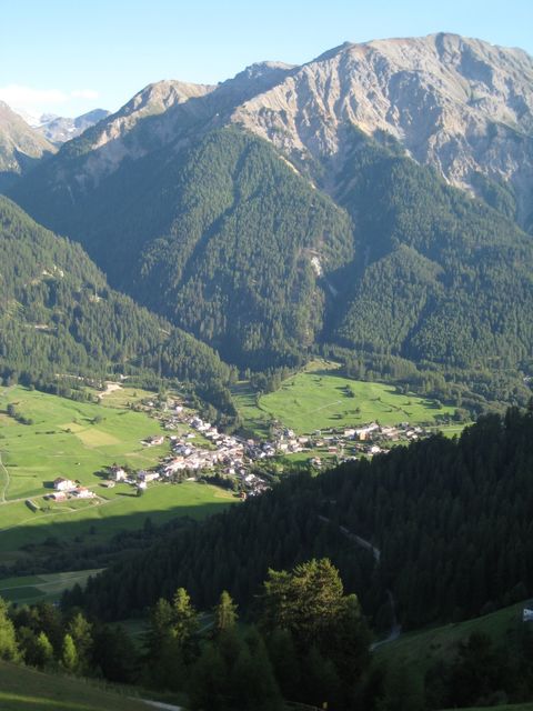 Blick von Terza zum gegenüberliegenden Val Muraunza