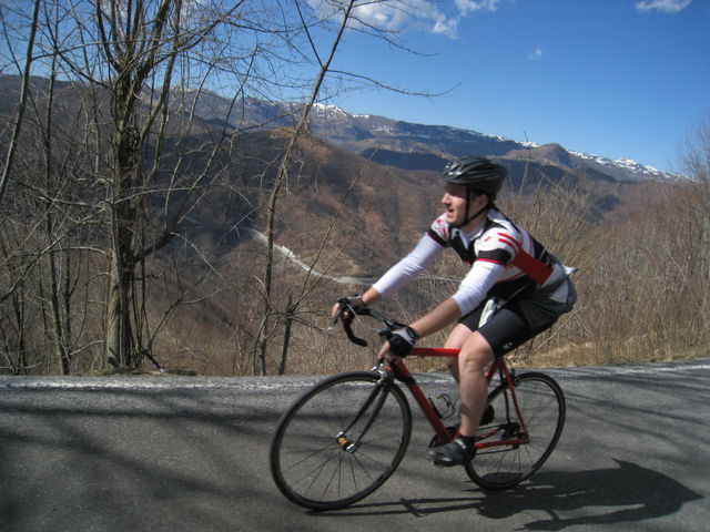 Aufstieg aus dem einsamen und kühlen Val Trebbia (__x[Saisonauftakt in Ligurien, März 2009|http://ligurien.quaeldich.de/angebote.php])