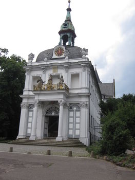 Die Wallfahrtskirche auf dem Kreuzberg im Bonner Westen.