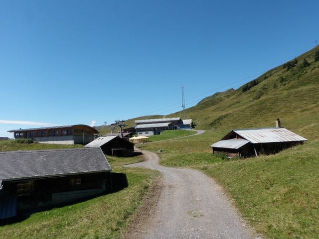 Das Bergrestaurant Käserstatt und weitere Häuser