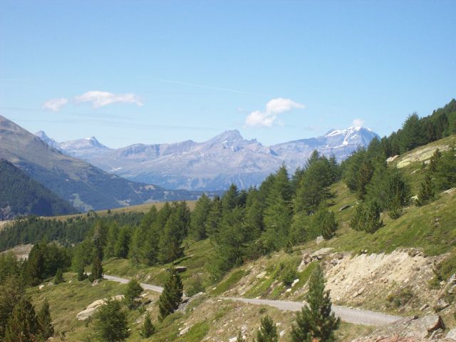 Blick ins Berner Oberland zum Rinderhorn