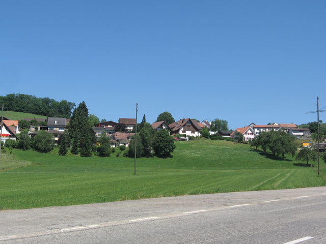 Das kleine Dorf Hauenstein kurz unterhalb der Passhöhe