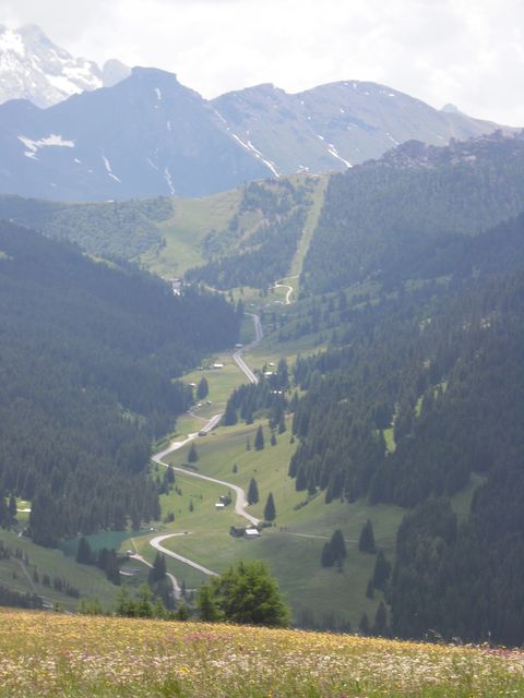 Der Anstieg zum Passo di Campolongo.