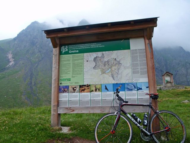 Tafel zum Naturschutzgebiet Greina.