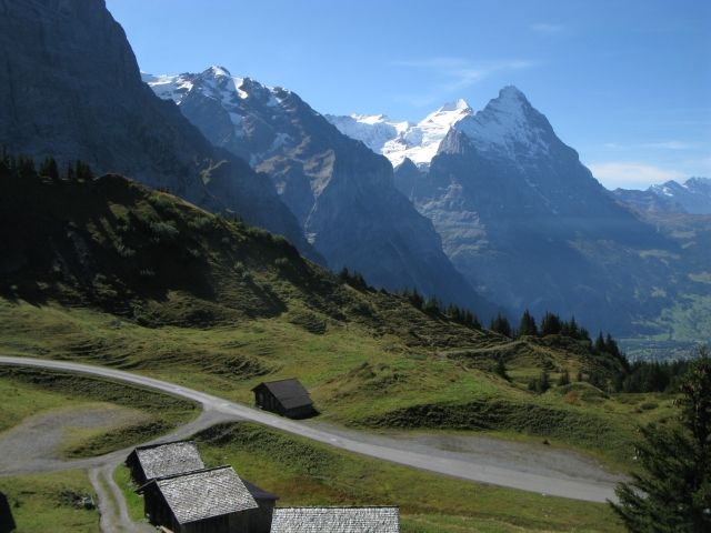 Blick von der Passhöhe Grosse Scheidegg