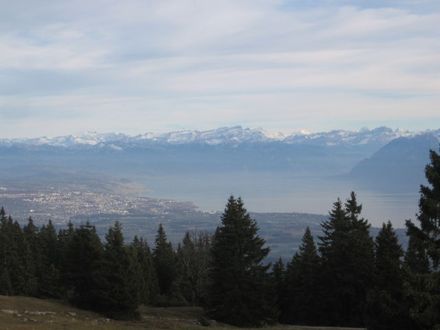 Blick vom Mont Tendre über Lausanne