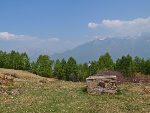 Tornago, Aussichtspunkt mit Kreuz(830m), 22.4.11.