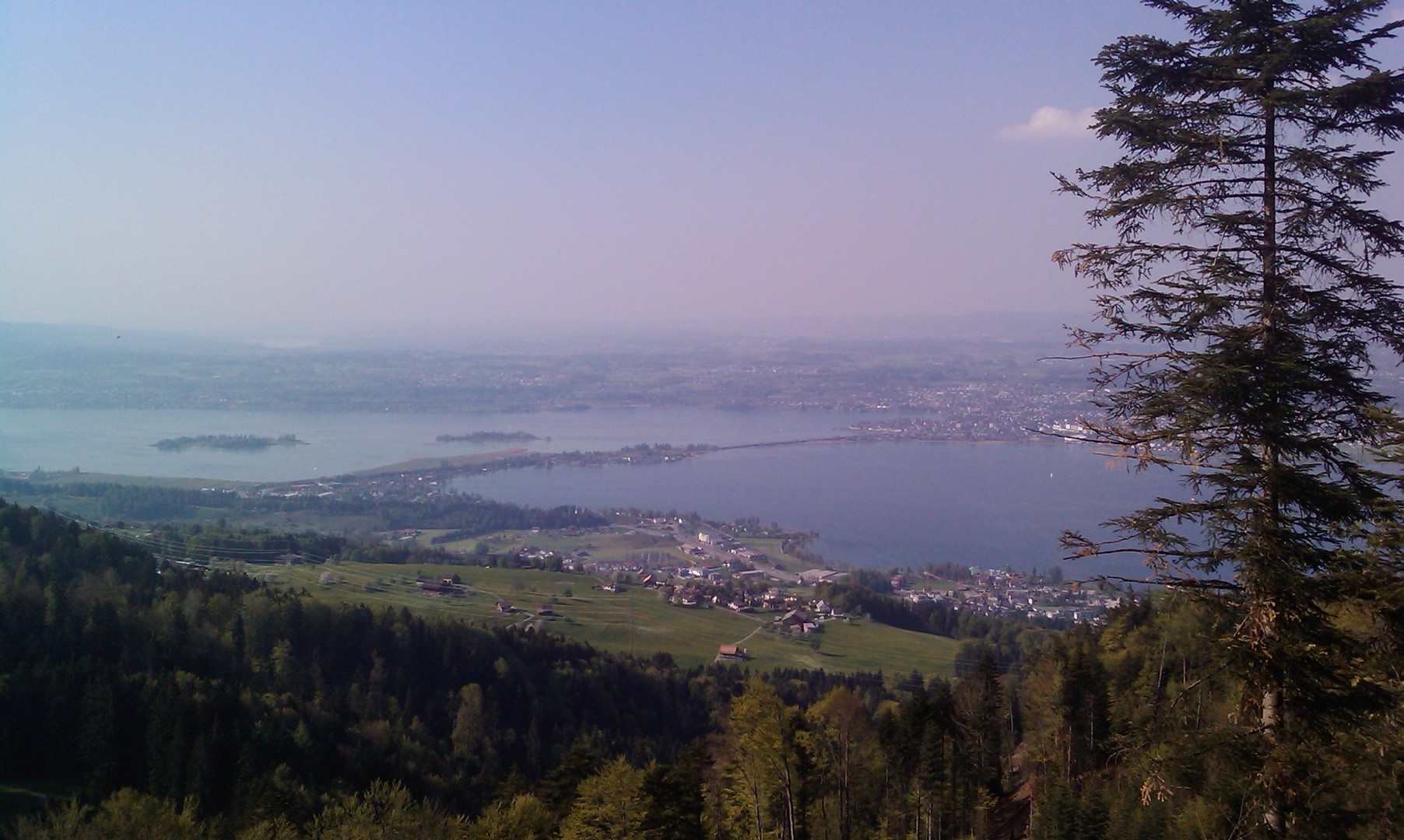 welcher Zürichsee und Obersee trennt