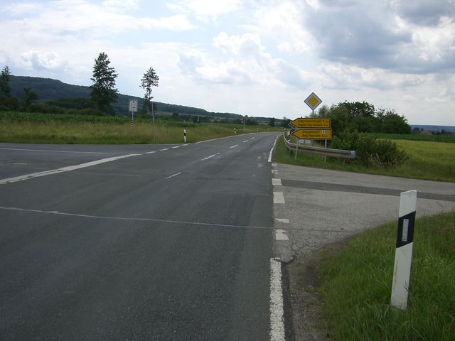 Westauffahrt von Drosendorf: Start ist hier an der T-Kreuzung, Abzweig nach Drosendorf.